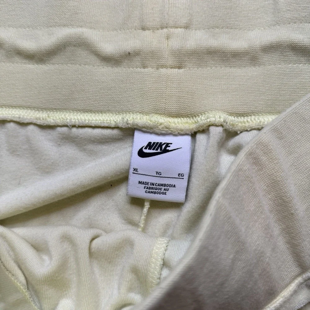 XL‎ Nike Sportswear Terry Cloth PE Shorts Citron Tint Wheat Gold Women's